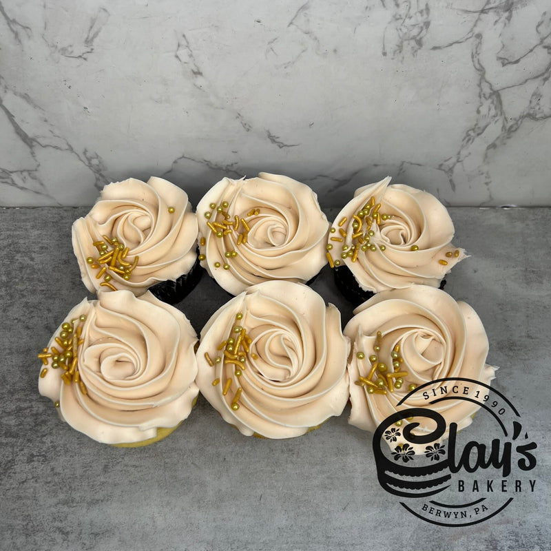 Gold Sprinkle Cluster Cupcake
