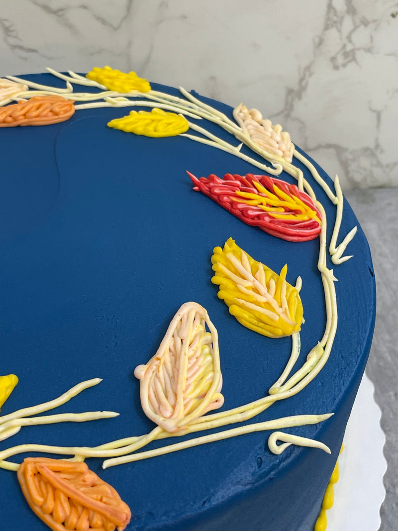 Outlined Leaves on Navy Blue