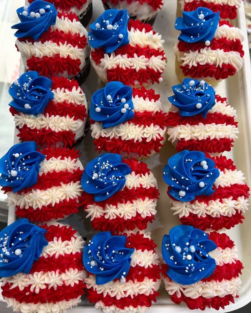 USA Flag Rosette Cupcakes