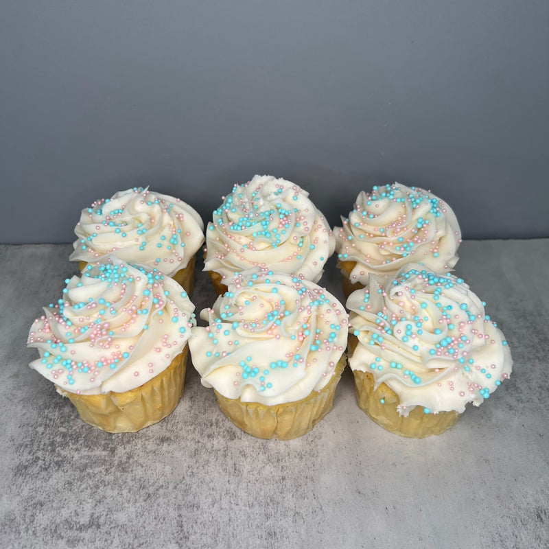 Gender Reveal Cupcake (has color filling)