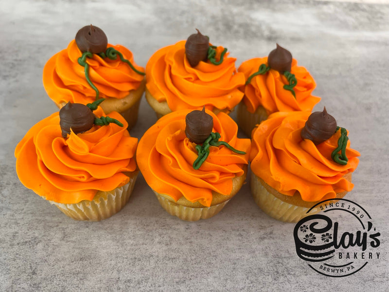 Pumpkin Decorated Cupcakes