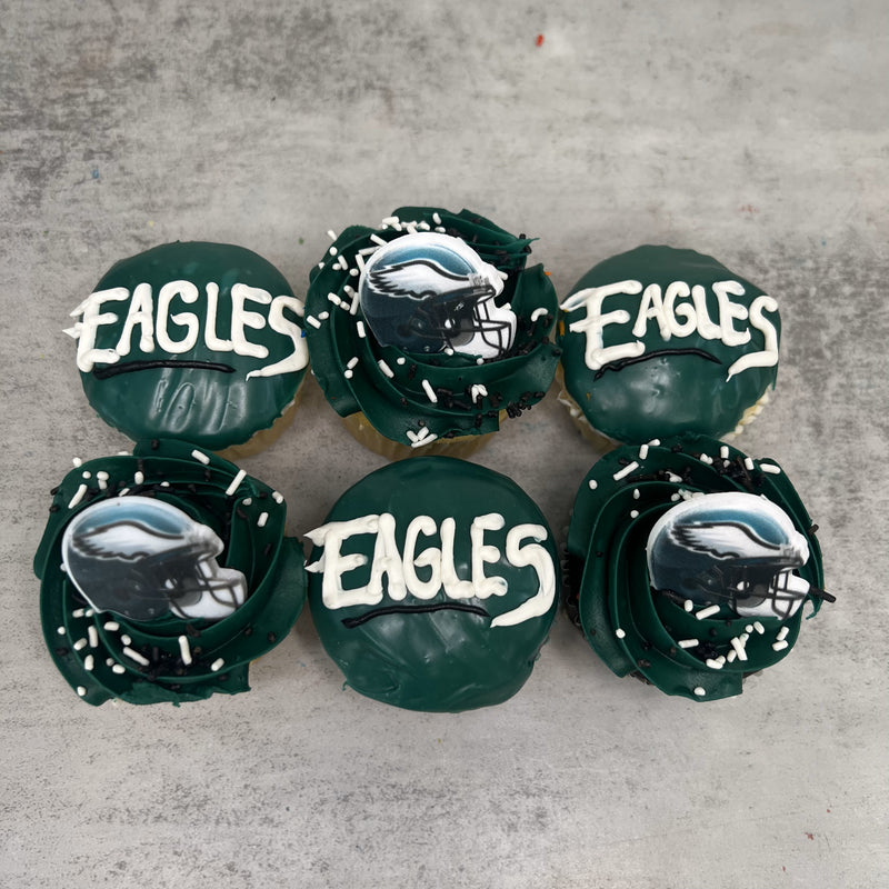 Eagles Dipped and Swirl Cupcakes