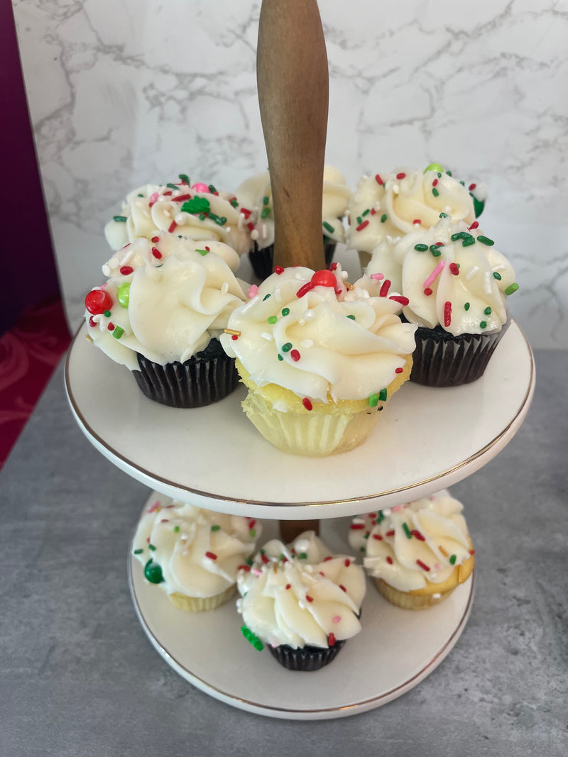 Swirl with Christmas Sprinkles Cupcakes